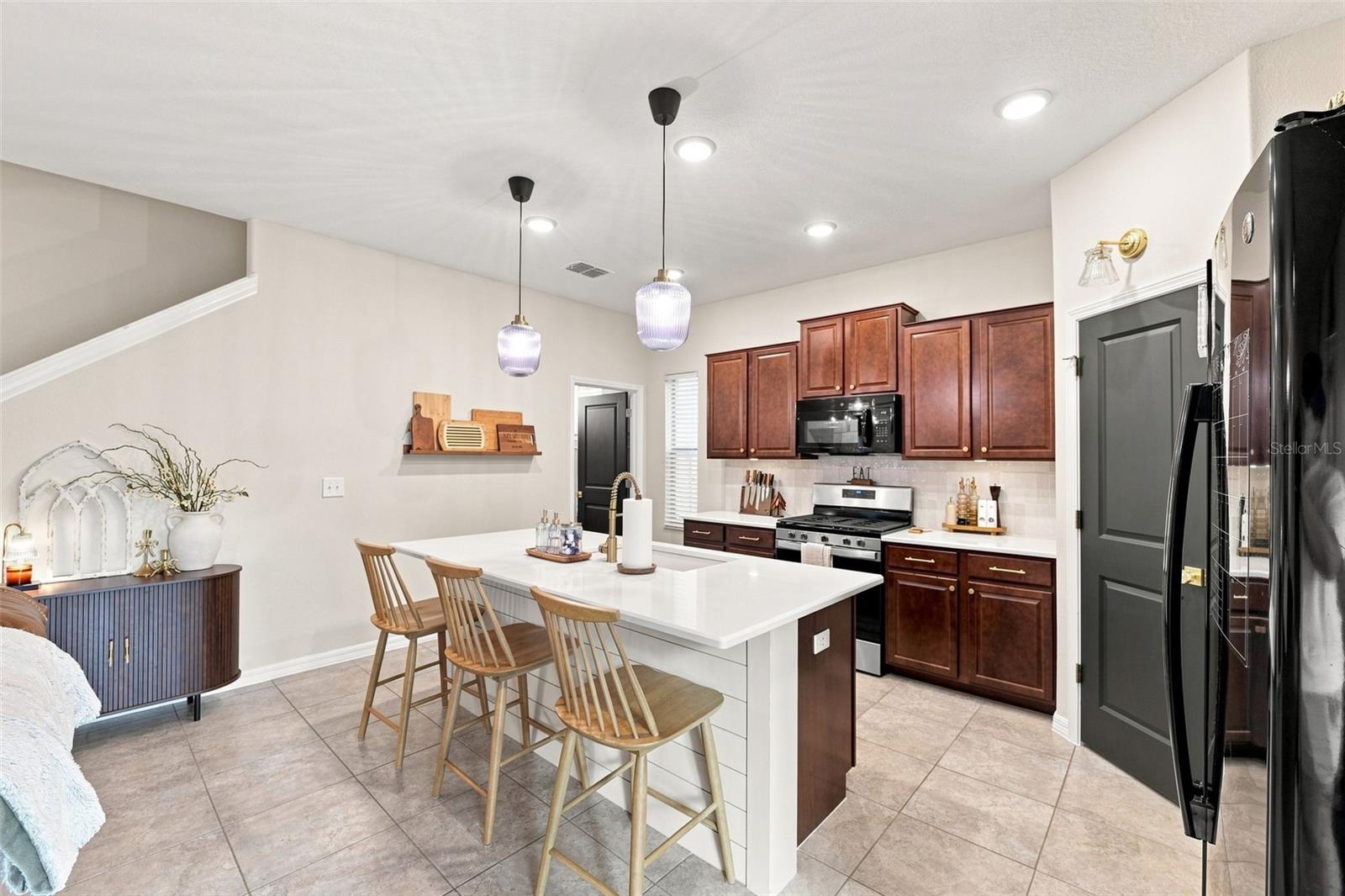 8096 SEAGARDEN LN — photo 11