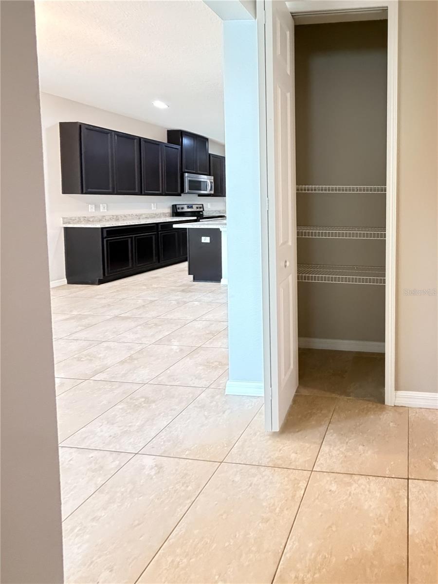 5022 SUNCATCHER DR — photo 33