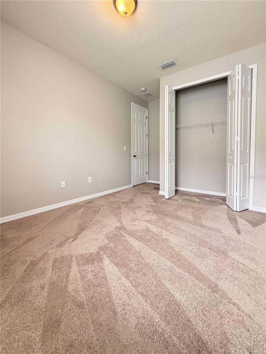 5022 SUNCATCHER DR — photo 39