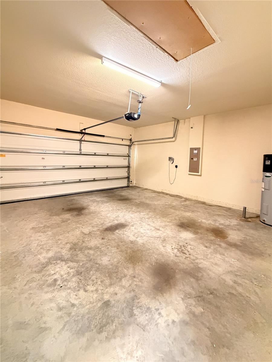 5022 SUNCATCHER DR — photo 47