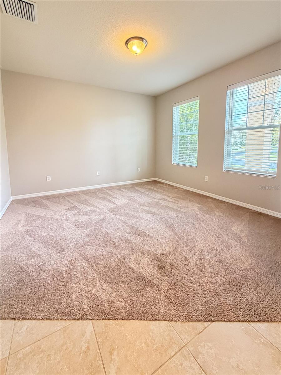 5022 SUNCATCHER DR — photo 7