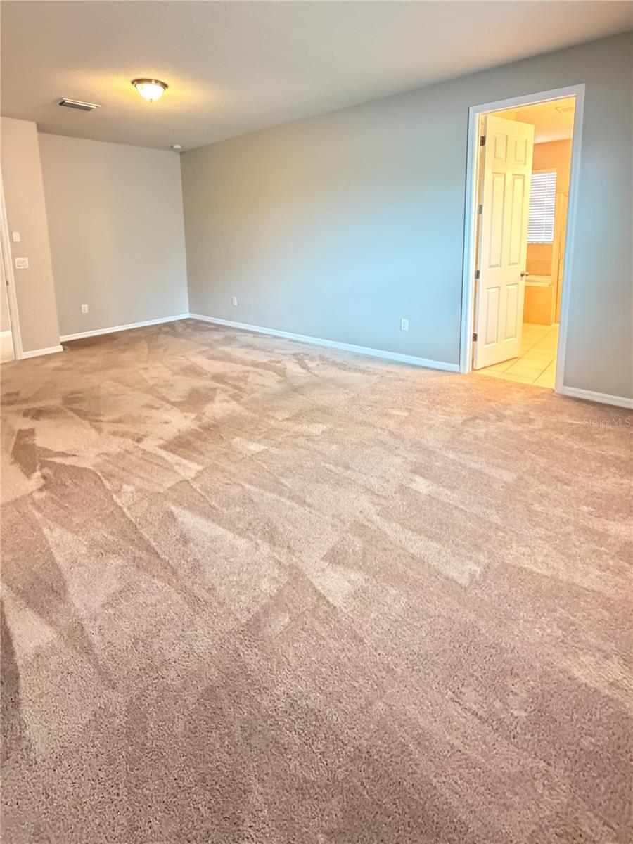 5022 SUNCATCHER DR — photo 23