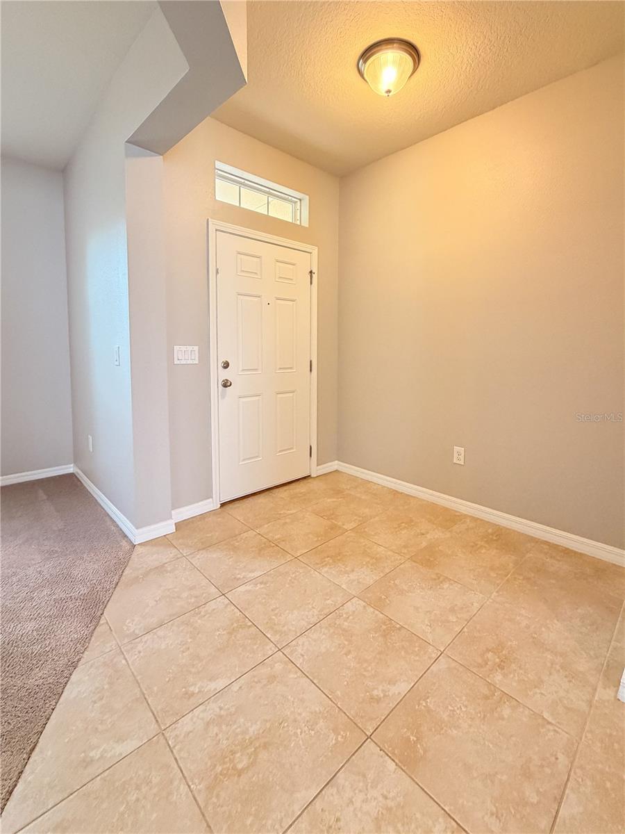 5022 SUNCATCHER DR — photo 6