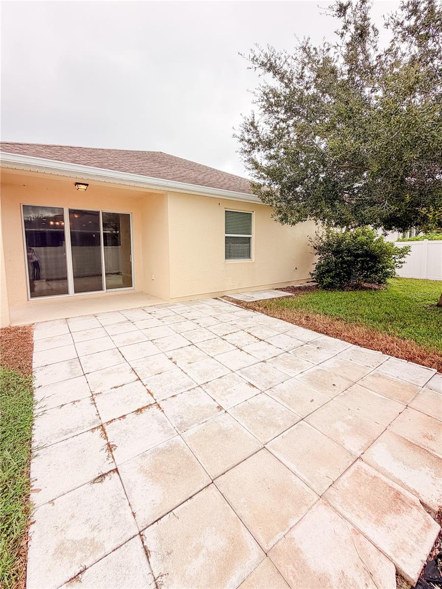 5022 SUNCATCHER DR — photo 43