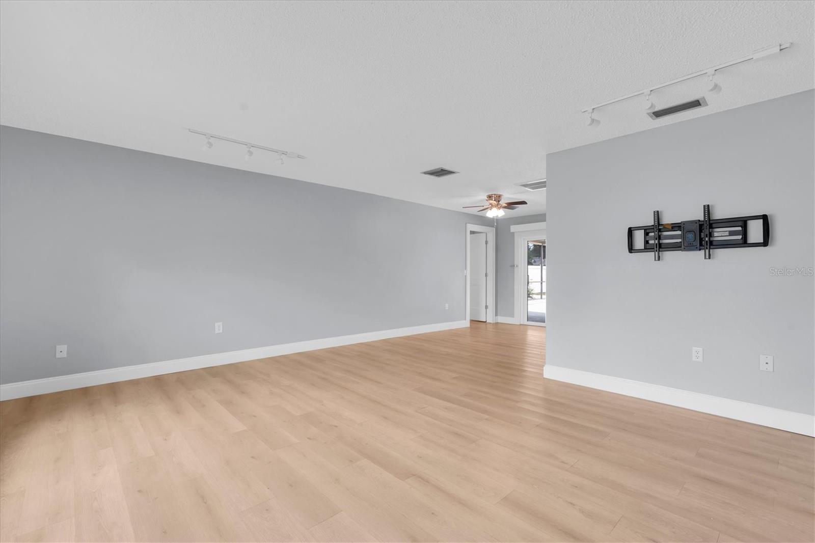 4159 MALLARD DR — photo 7