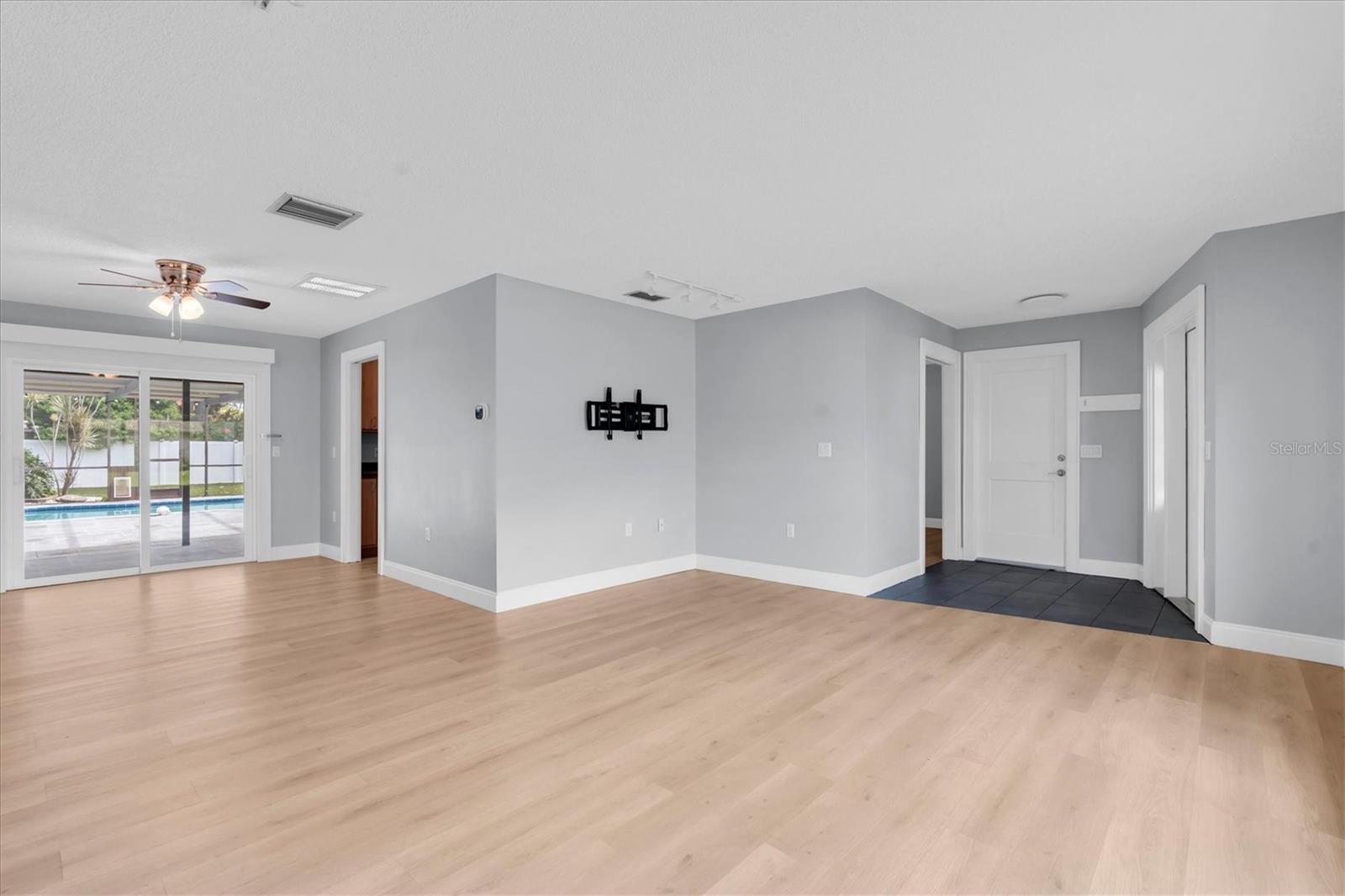 4159 MALLARD DR — photo 6
