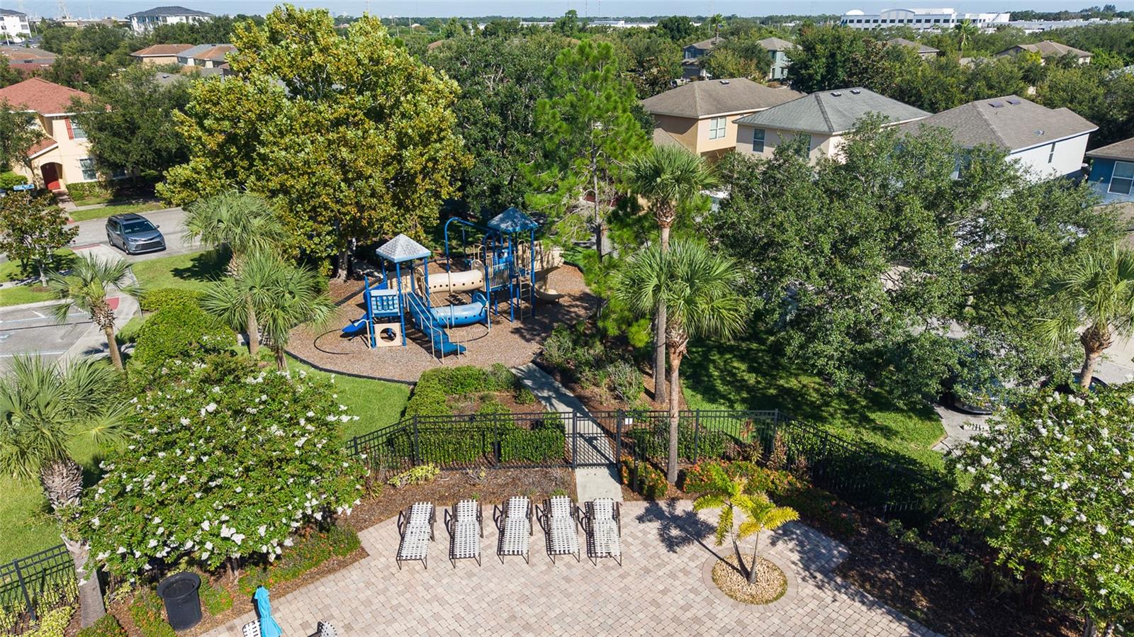 9026 SIENNA MOSS LN — photo 41