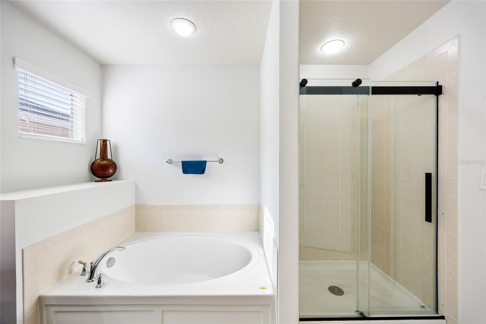 9026 SIENNA MOSS LN — photo 23