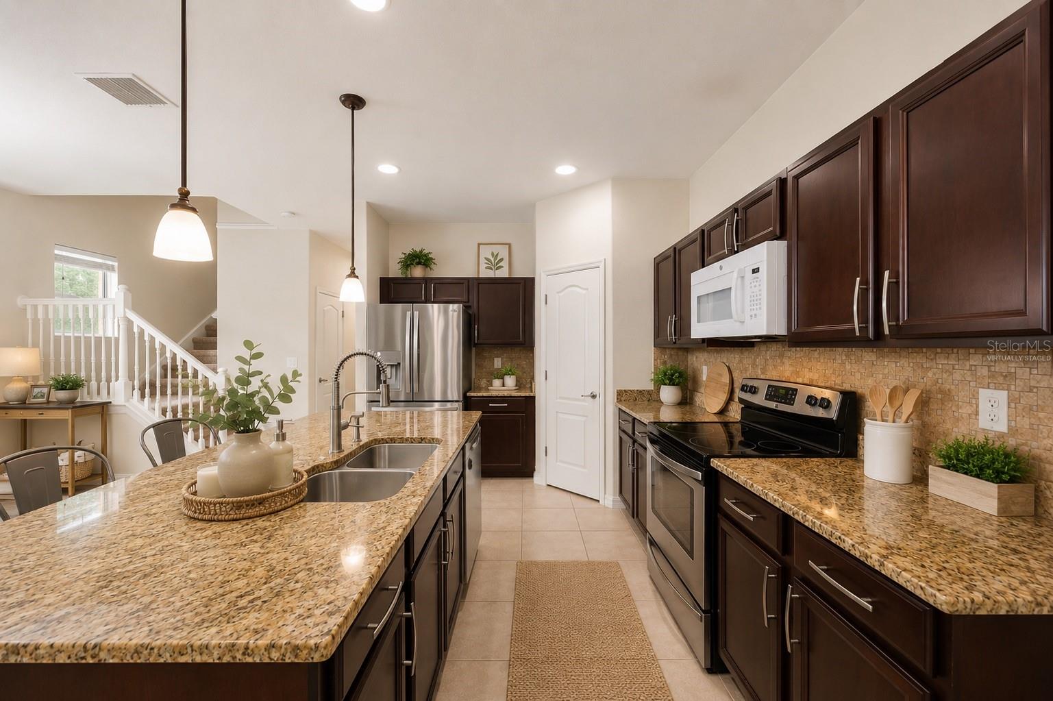 9026 SIENNA MOSS LN — photo 11