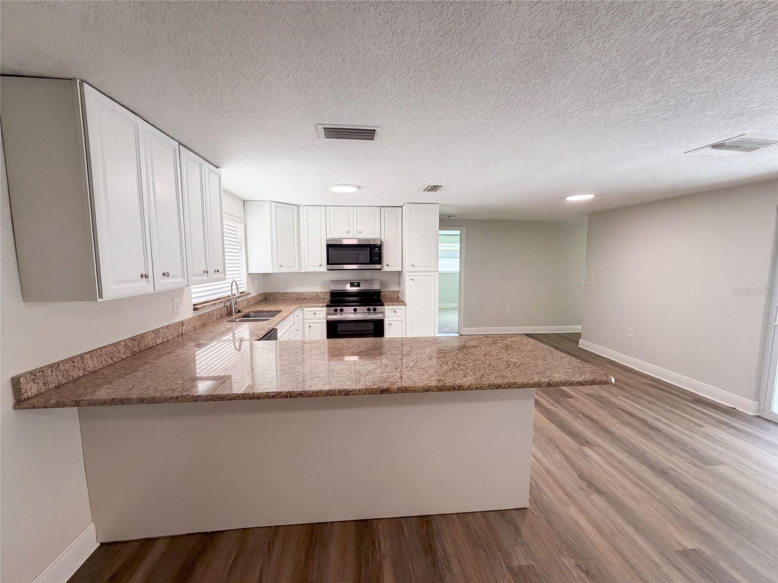 5324 REEF DR — photo 8