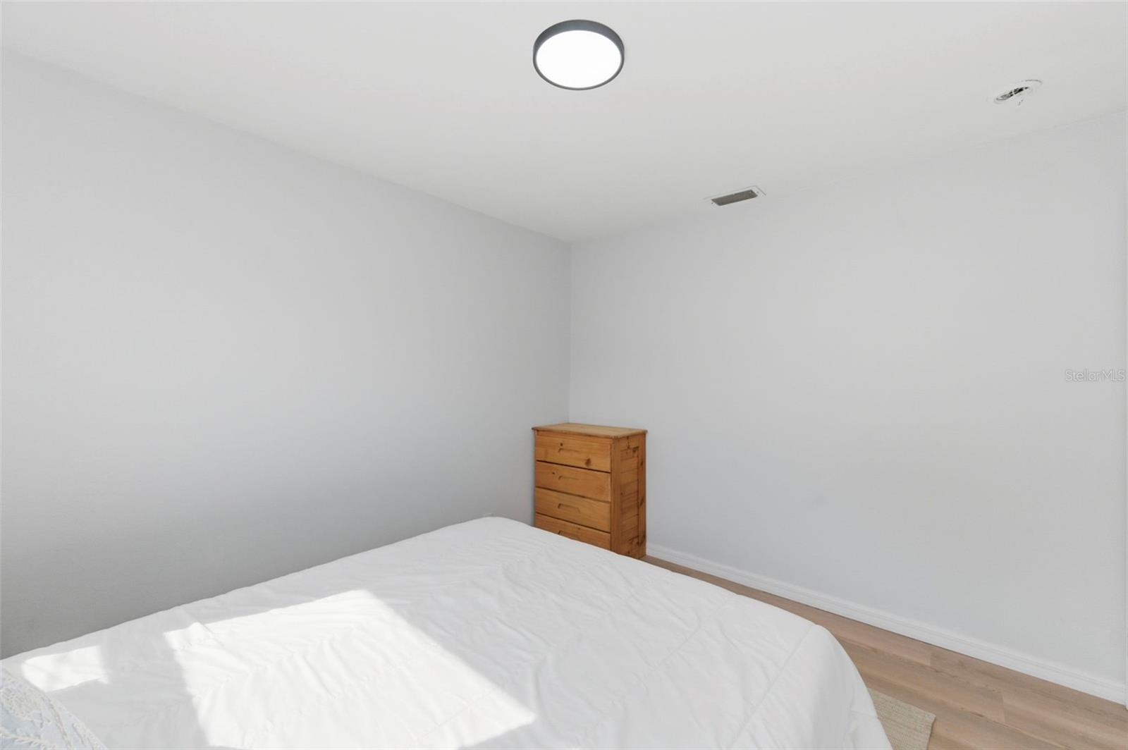 3607 E 24TH AVE — photo 27