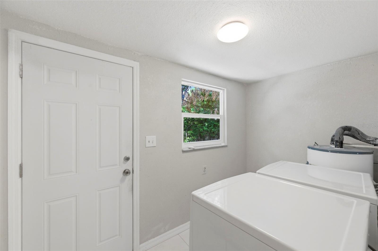 3607 E 24TH AVE — photo 19