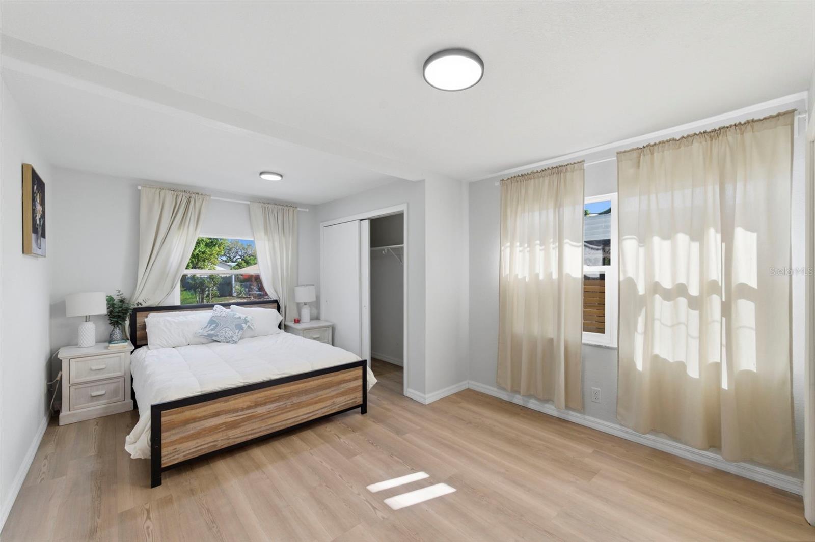 3607 E 24TH AVE — photo 30