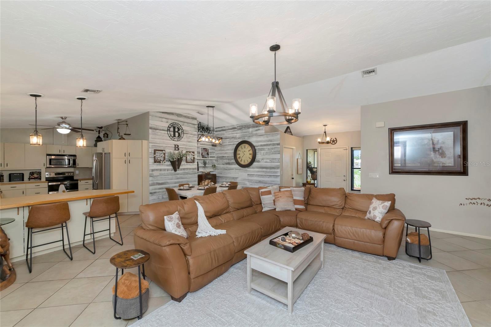 710 MYAKKA RD — photo 9