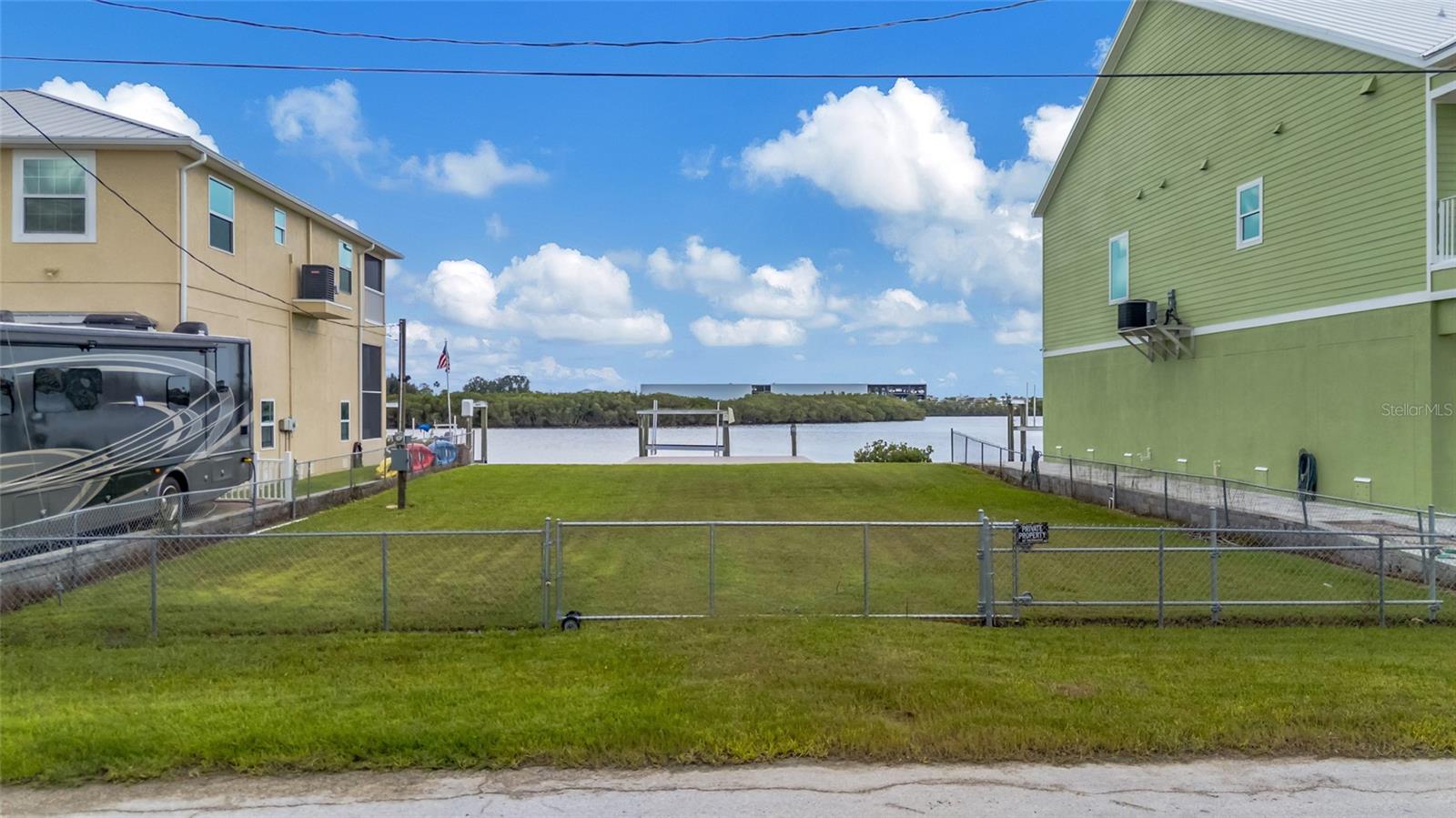 6522 SEAVIEW BLVD — photo 2