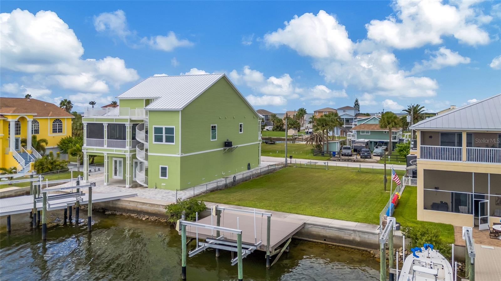 6522 SEAVIEW BLVD — photo 23