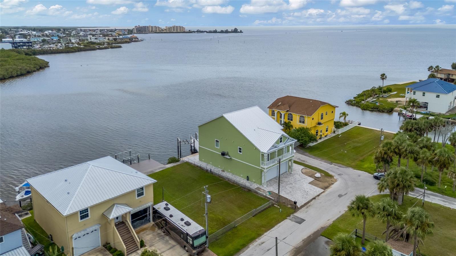 6522 SEAVIEW BLVD — photo 7