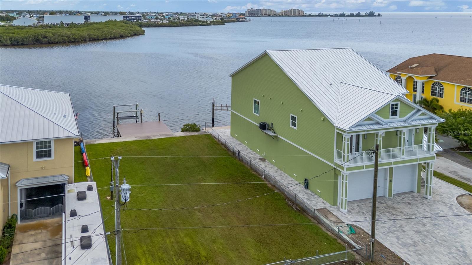 6522 SEAVIEW BLVD — photo 5
