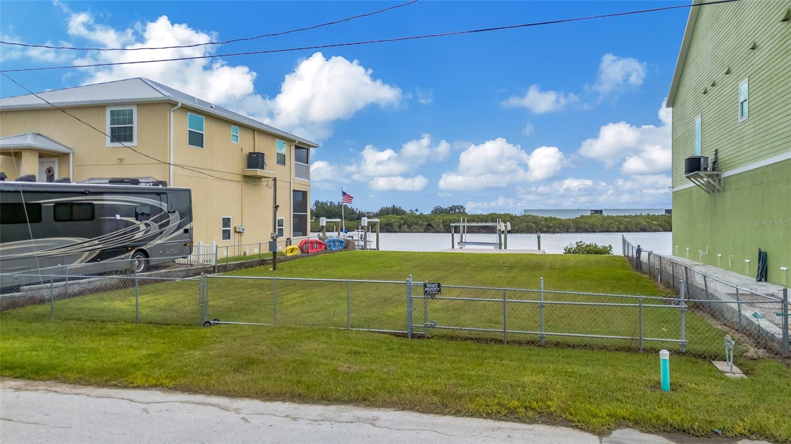 6522 SEAVIEW BLVD — photo 3