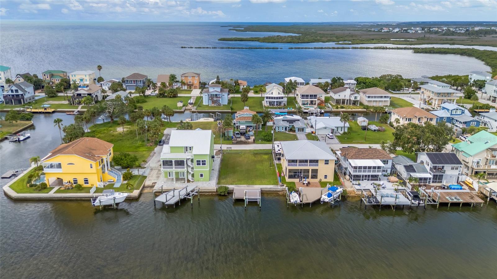 6522 SEAVIEW BLVD — photo 10