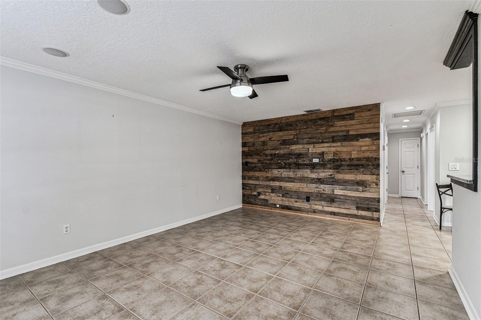 3122 W HARTNETT AVE — photo 5