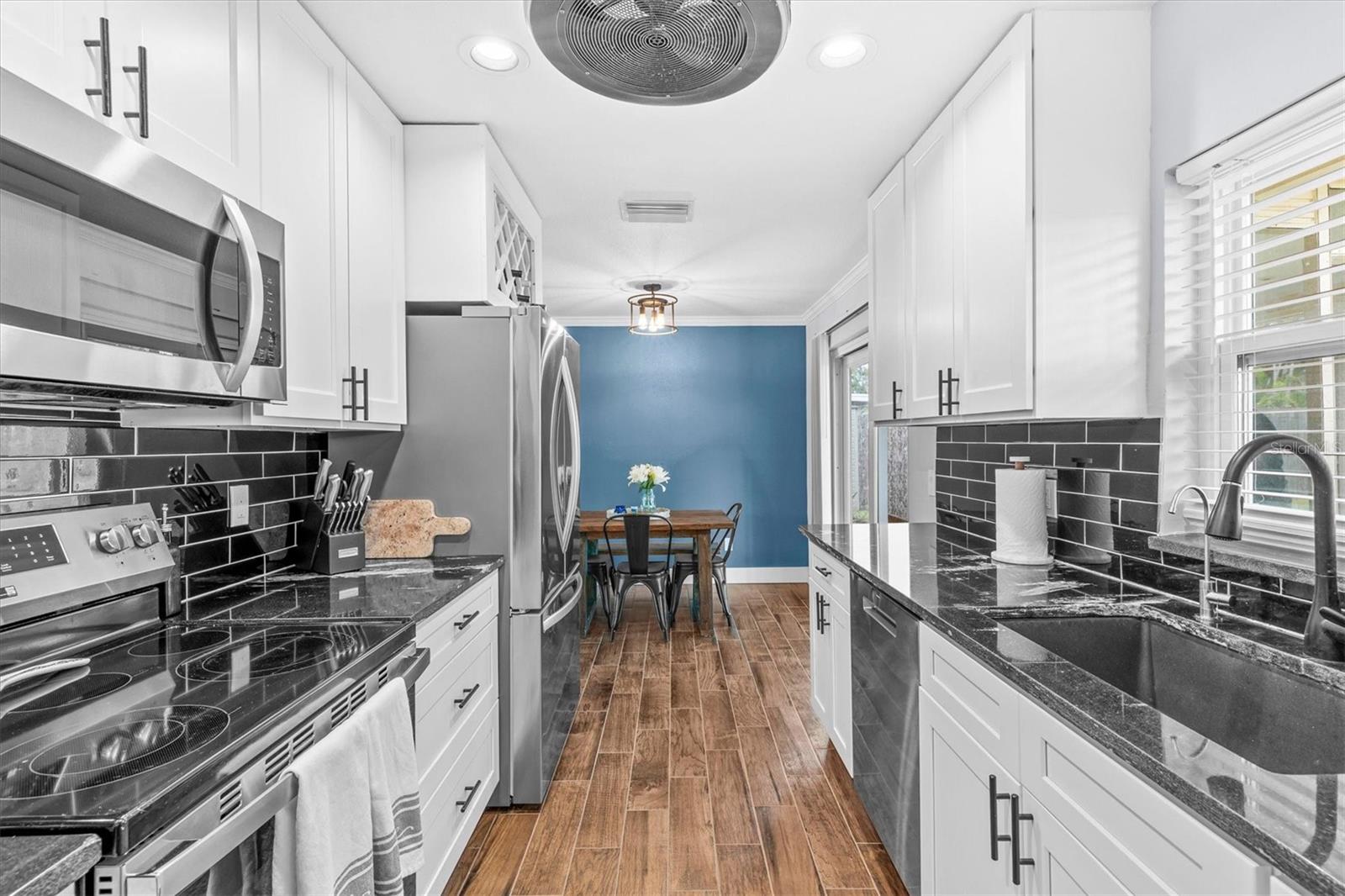 1707 HIBISCUS CIRCLE N — photo 17