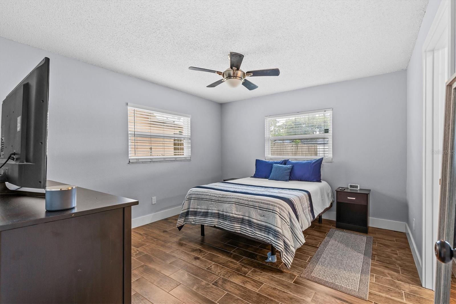 1707 HIBISCUS CIRCLE N — photo 19