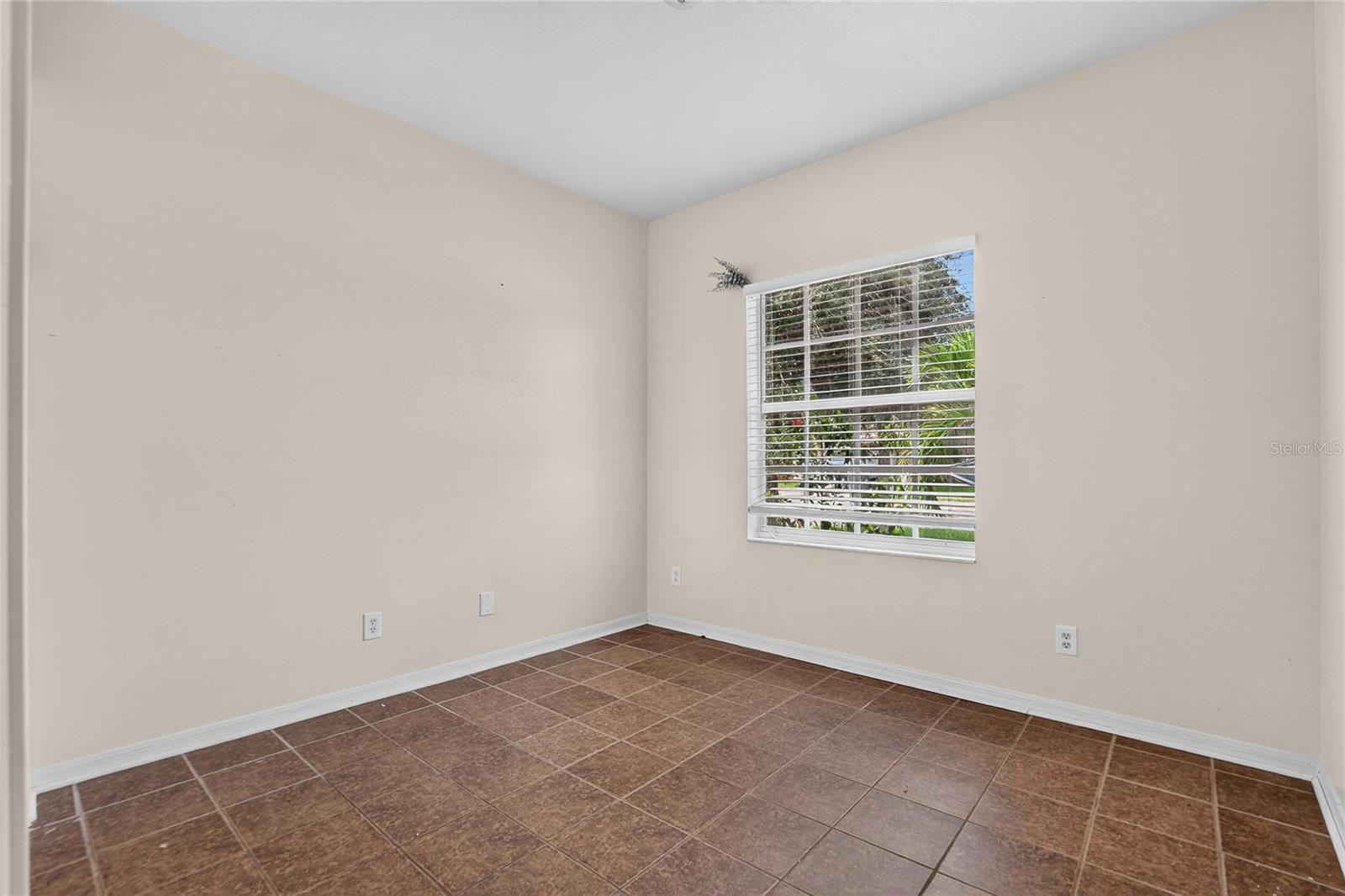 1824 ATLANTIC DR — photo 22