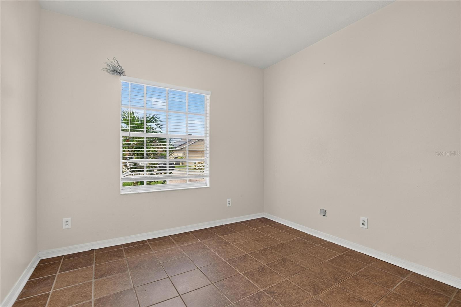 1824 ATLANTIC DR — photo 24