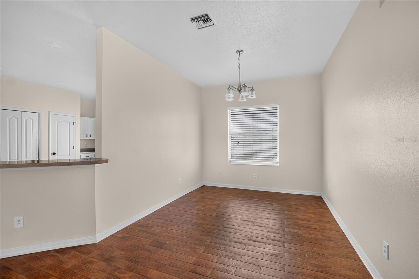 1824 ATLANTIC DR — photo 12