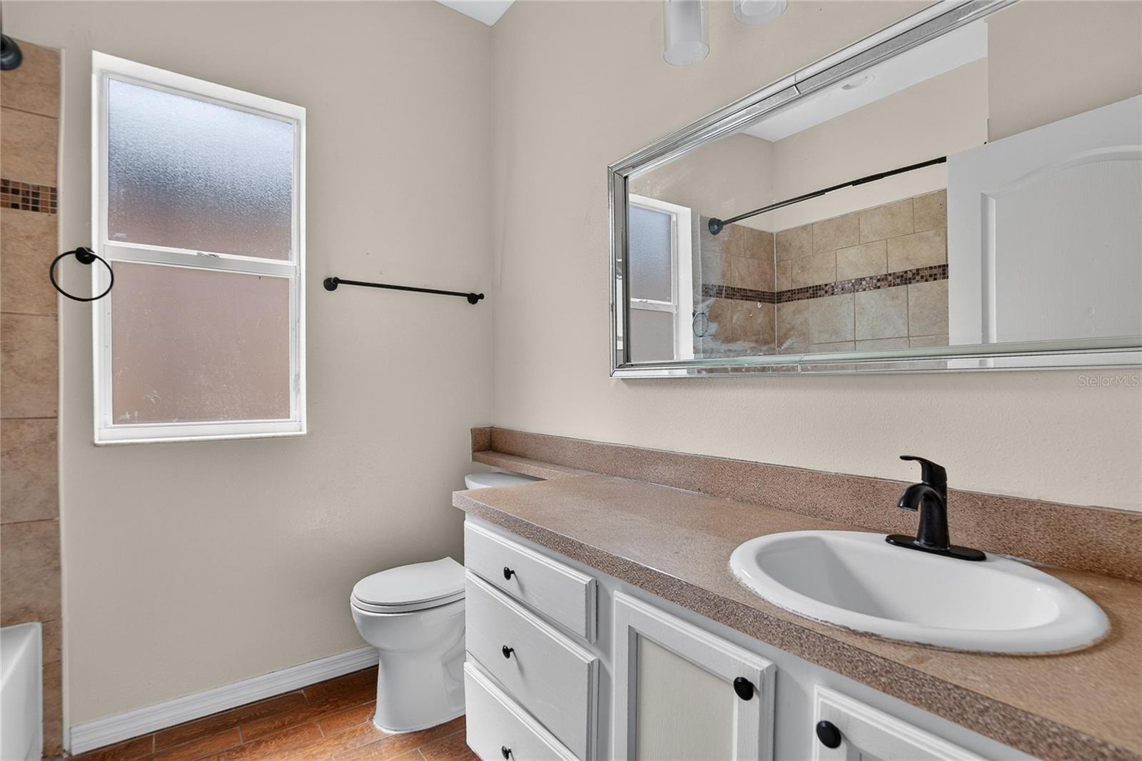 1824 ATLANTIC DR — photo 20