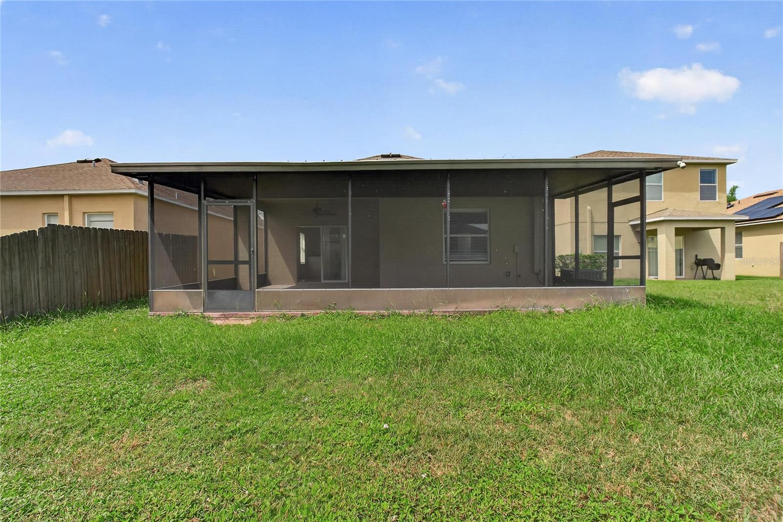 1824 ATLANTIC DR — photo 32