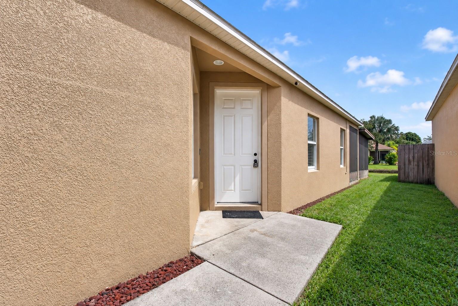 1824 ATLANTIC DR — photo 5