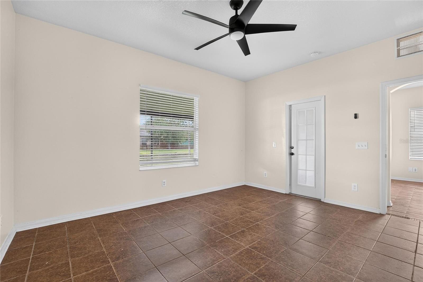 1824 ATLANTIC DR — photo 27