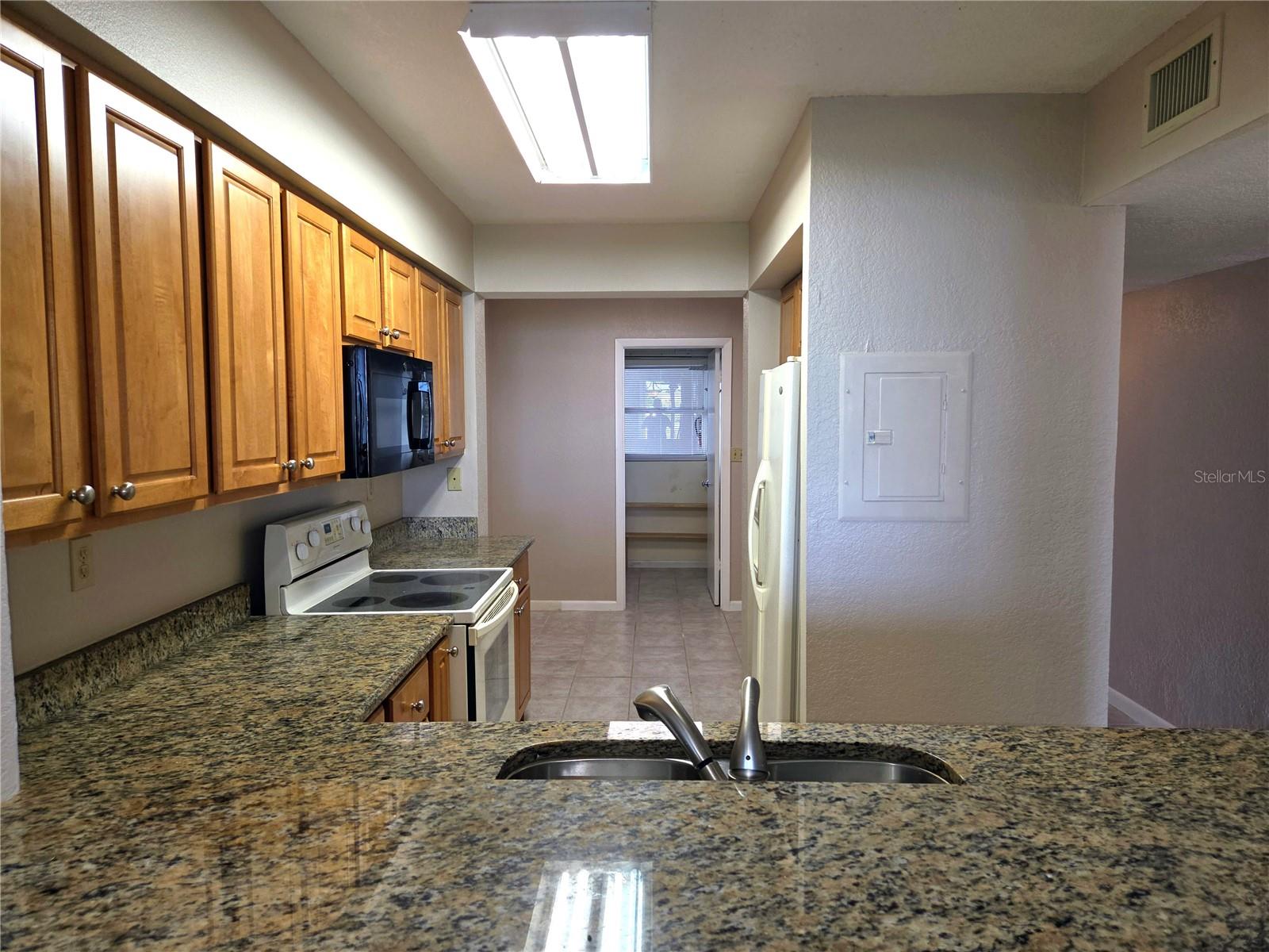 5801 BAHIA DEL MAR CIR #113 — photo 7
