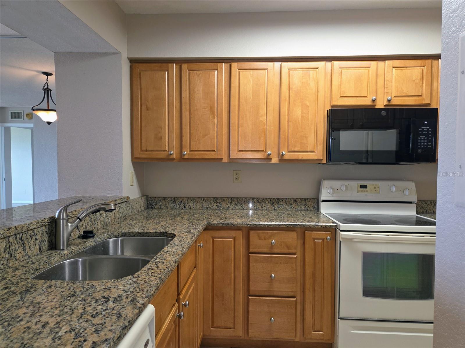 5801 BAHIA DEL MAR CIR #113 — photo 11