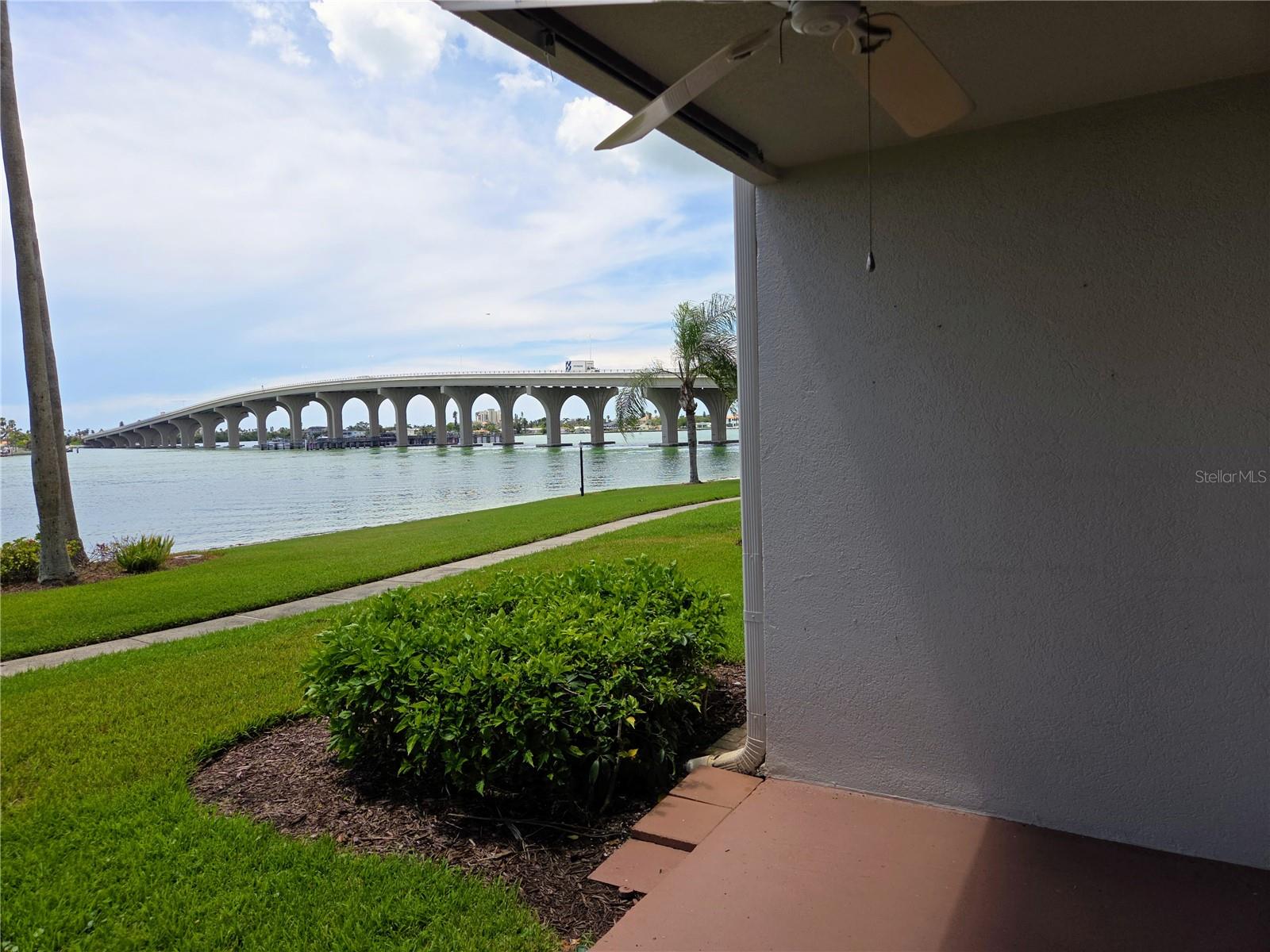5801 BAHIA DEL MAR CIR #113 — photo 30