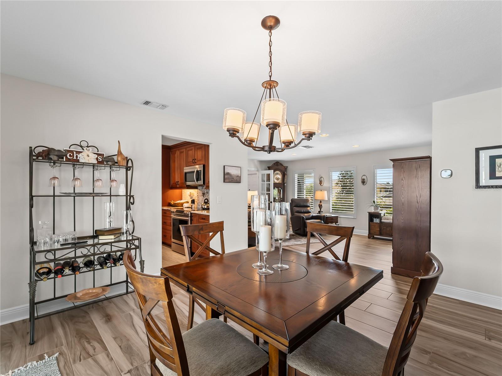 972 E GONDOLA DR — photo 22