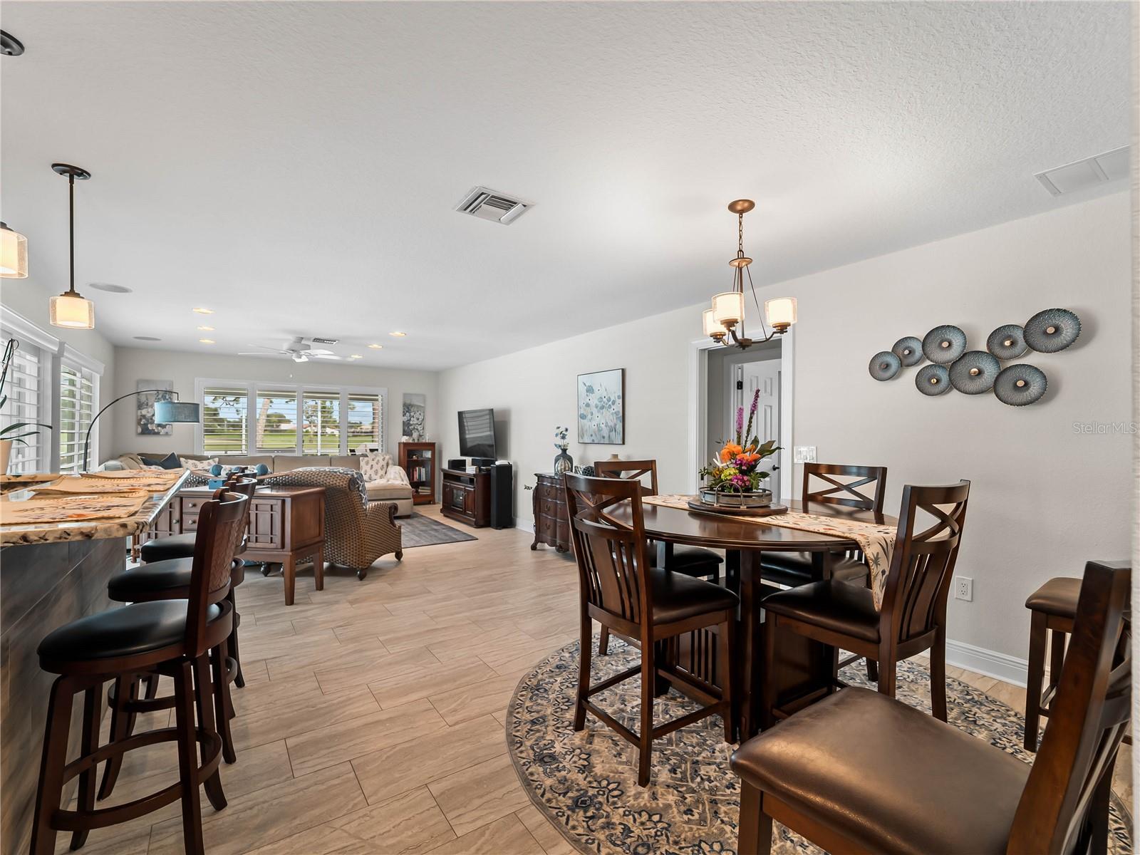 972 E GONDOLA DR — photo 36