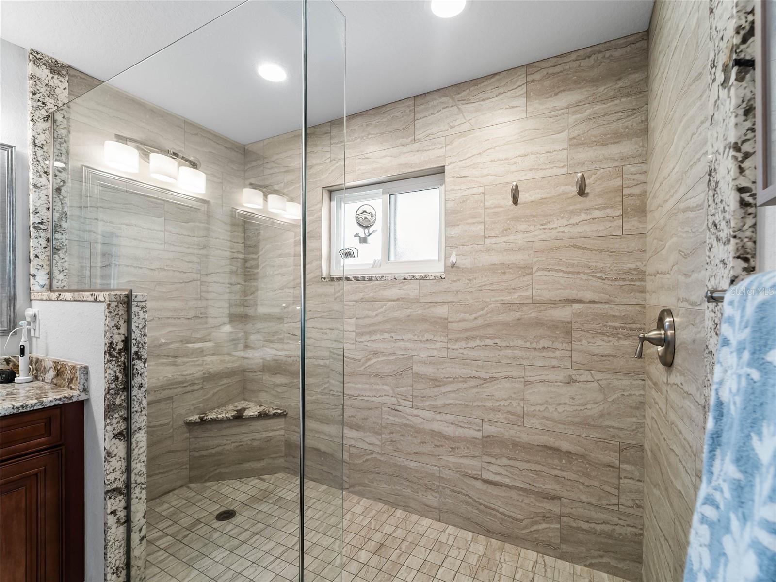 972 E GONDOLA DR — photo 28