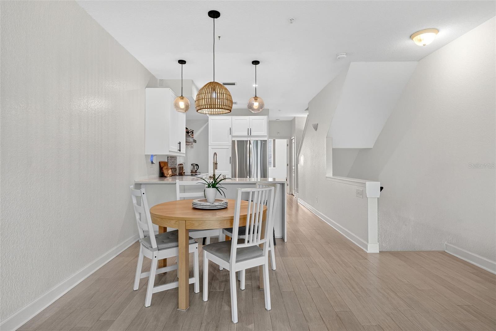 106 BRENT CIR — photo 18