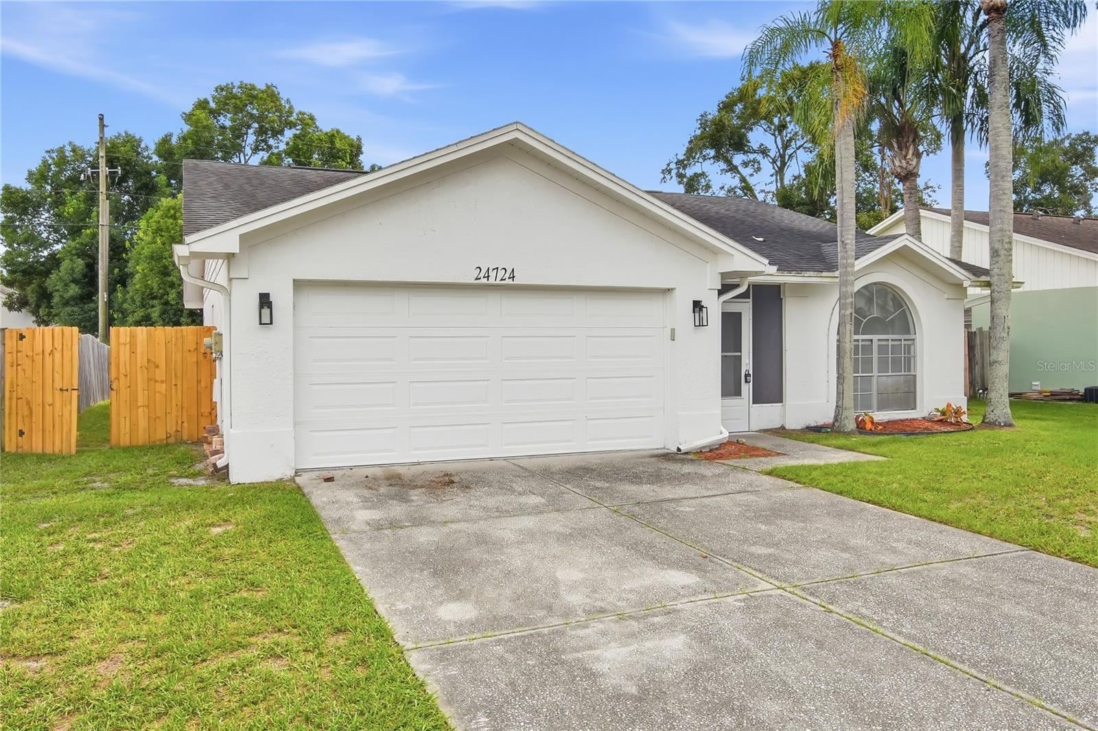 24724 SILVERSMITH DR — photo 3