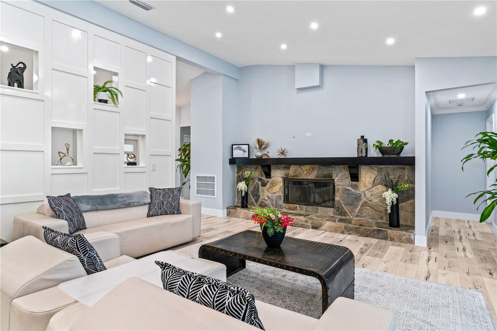 4712 DOVER CLIFF CT — photo 23
