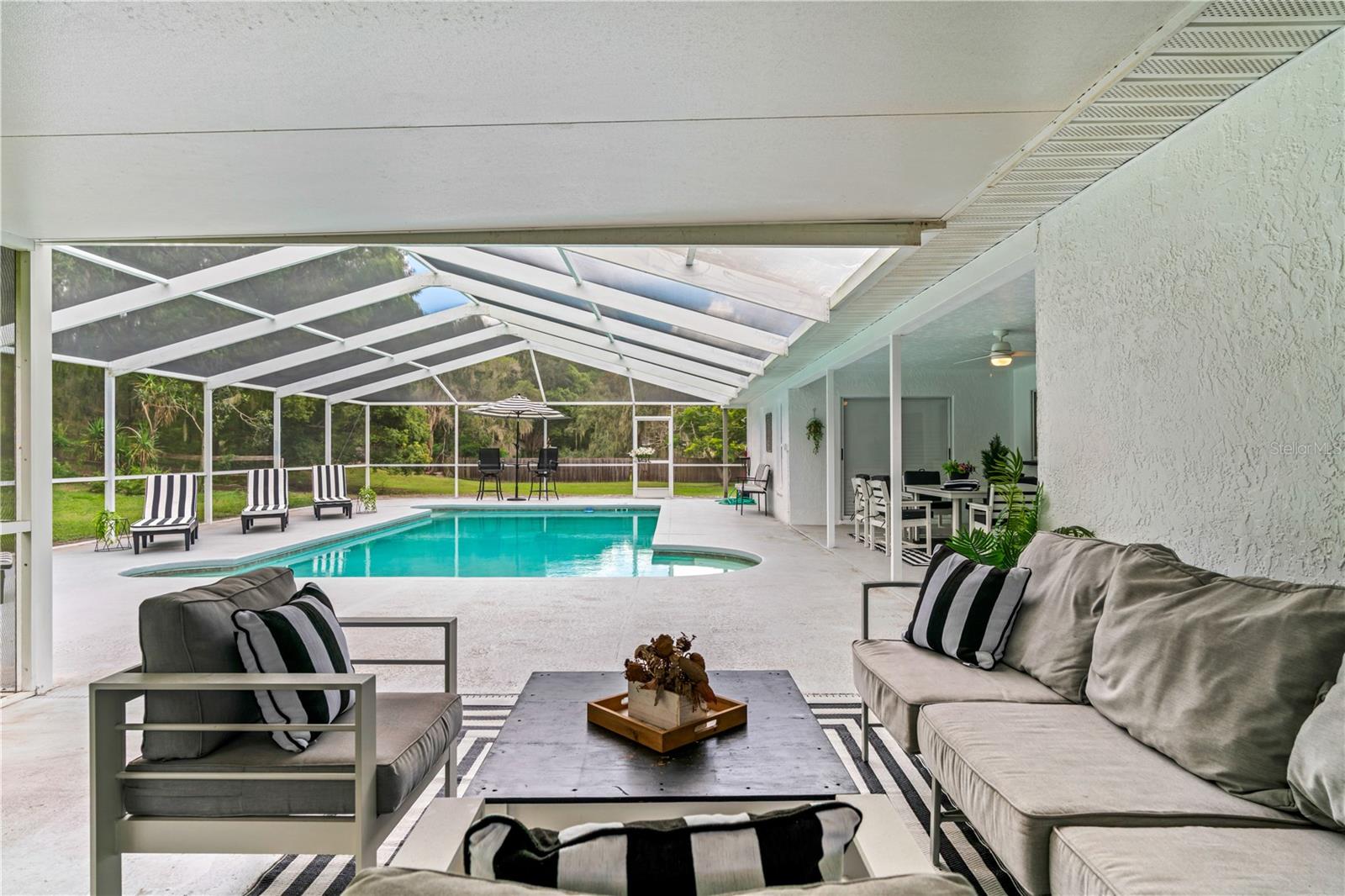 4712 DOVER CLIFF CT — photo 38