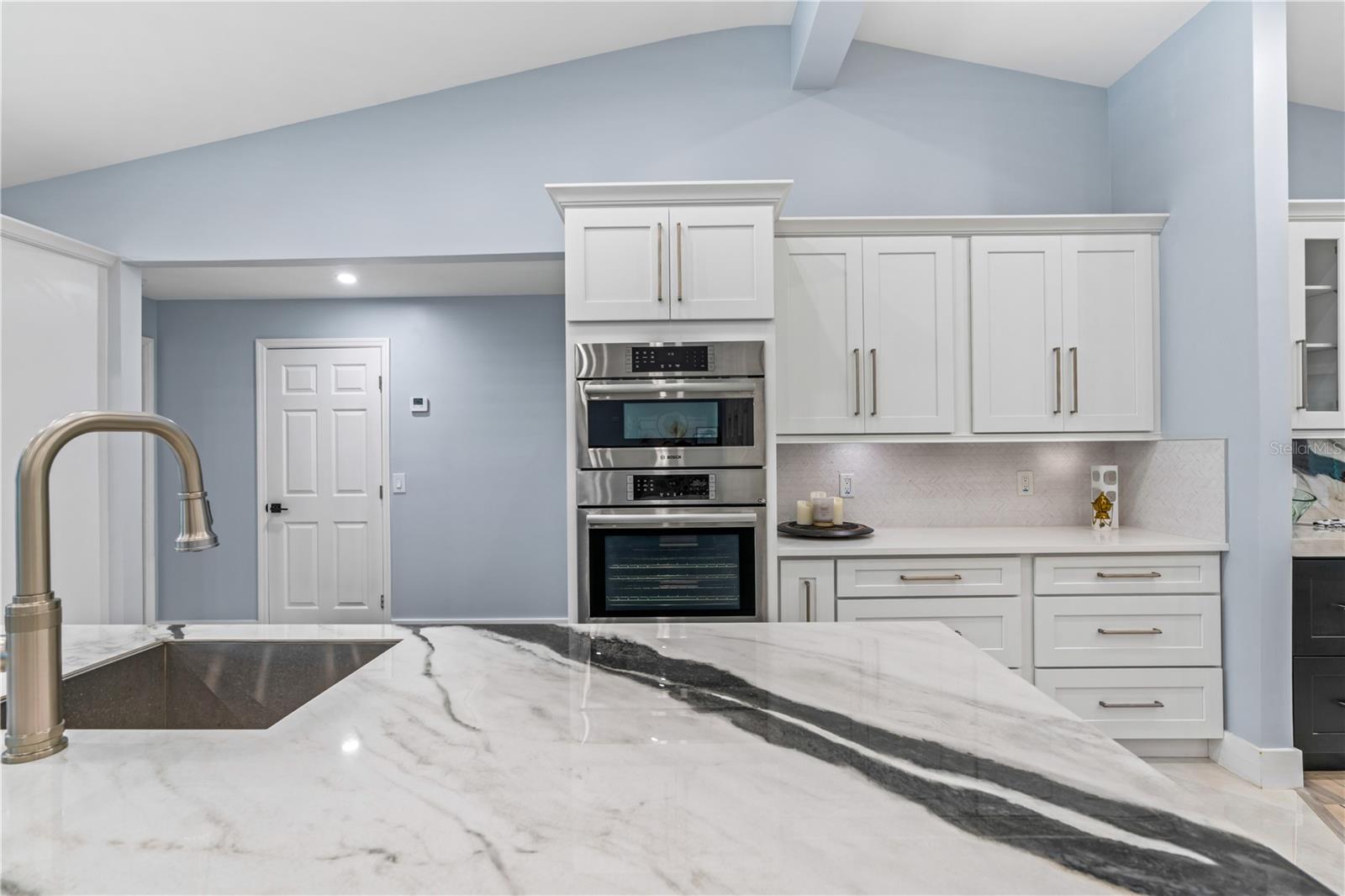 4712 DOVER CLIFF CT — photo 49