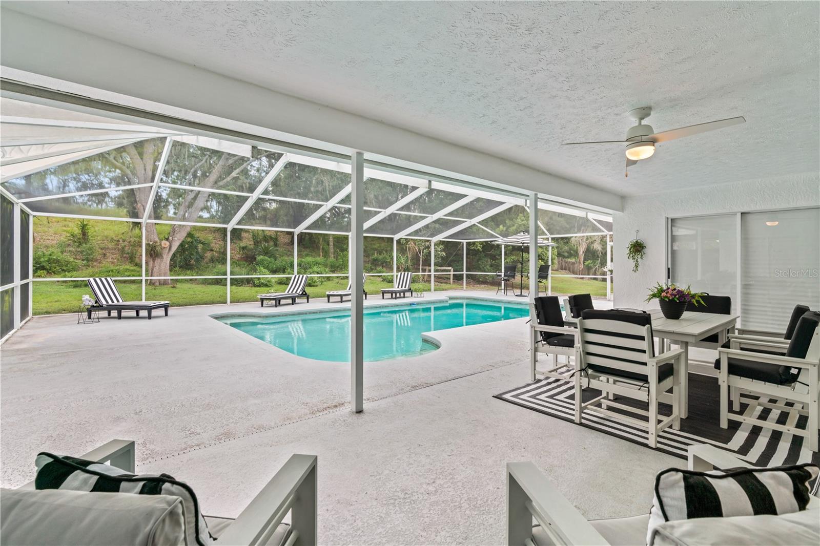 4712 DOVER CLIFF CT — photo 28