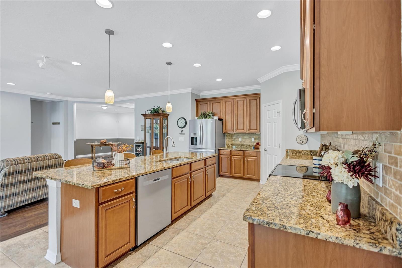 1503 YALE CASTLE CT — photo 29
