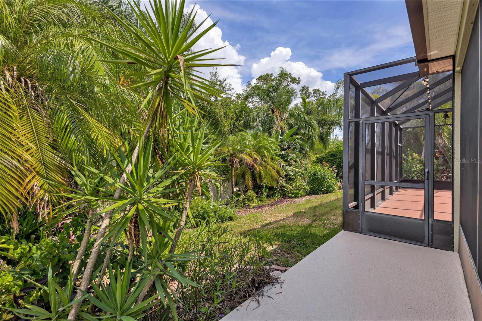1503 YALE CASTLE CT — photo 45