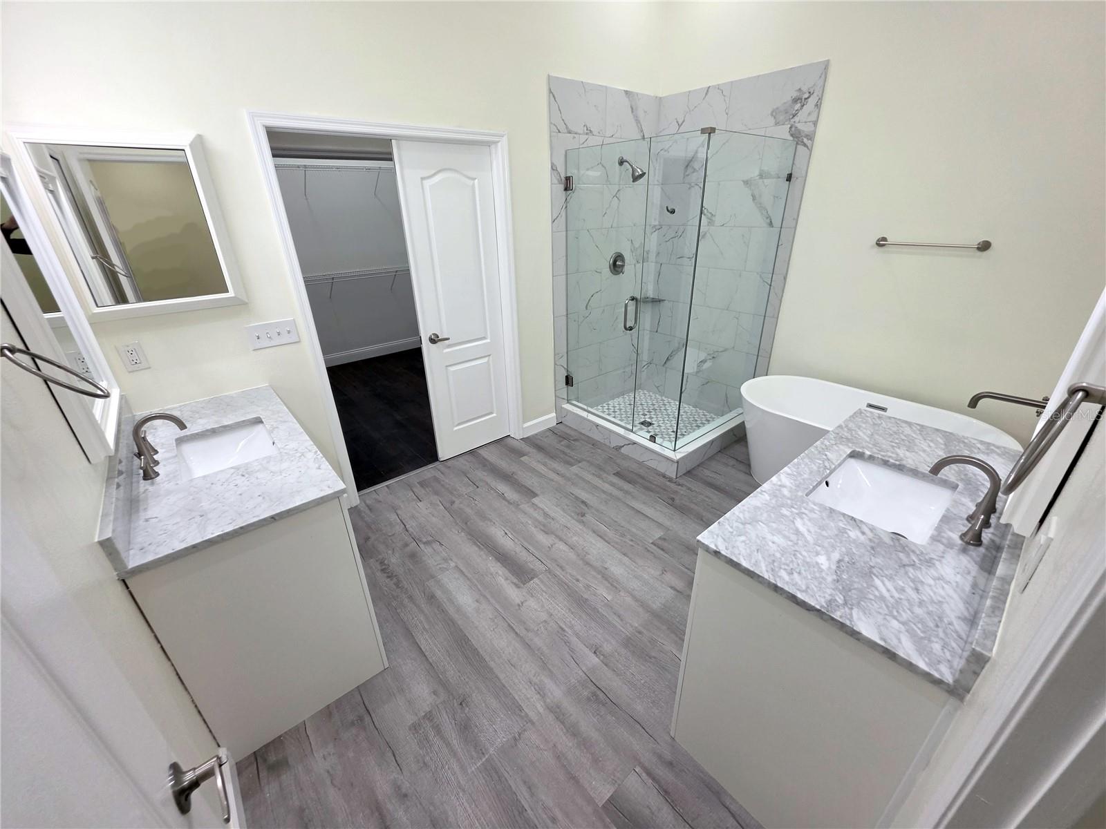 30809 BURLEIGH DR — photo 6