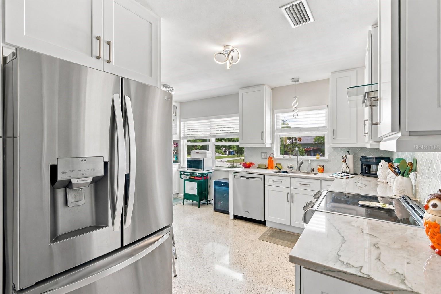 1631 ELIZABETH LN — photo 14